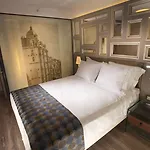 La Hotel Estambul