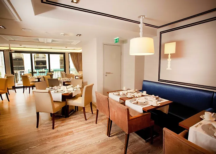 ラ 3* イスタンブール