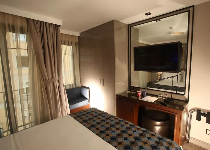 ラ 3* イスタンブール