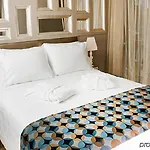 La Hotel 3*